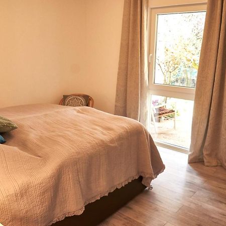 Schoenes Appartement In Meerbusch Am Buschend Екстер'єр фото